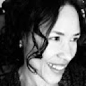 Meet your Posher, Elesia